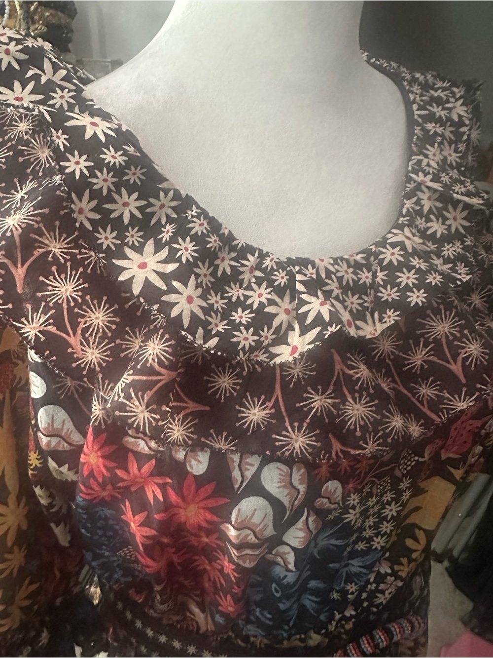 Farm Rio Jujus Garden maxi dress in large - Picture 8 of 8